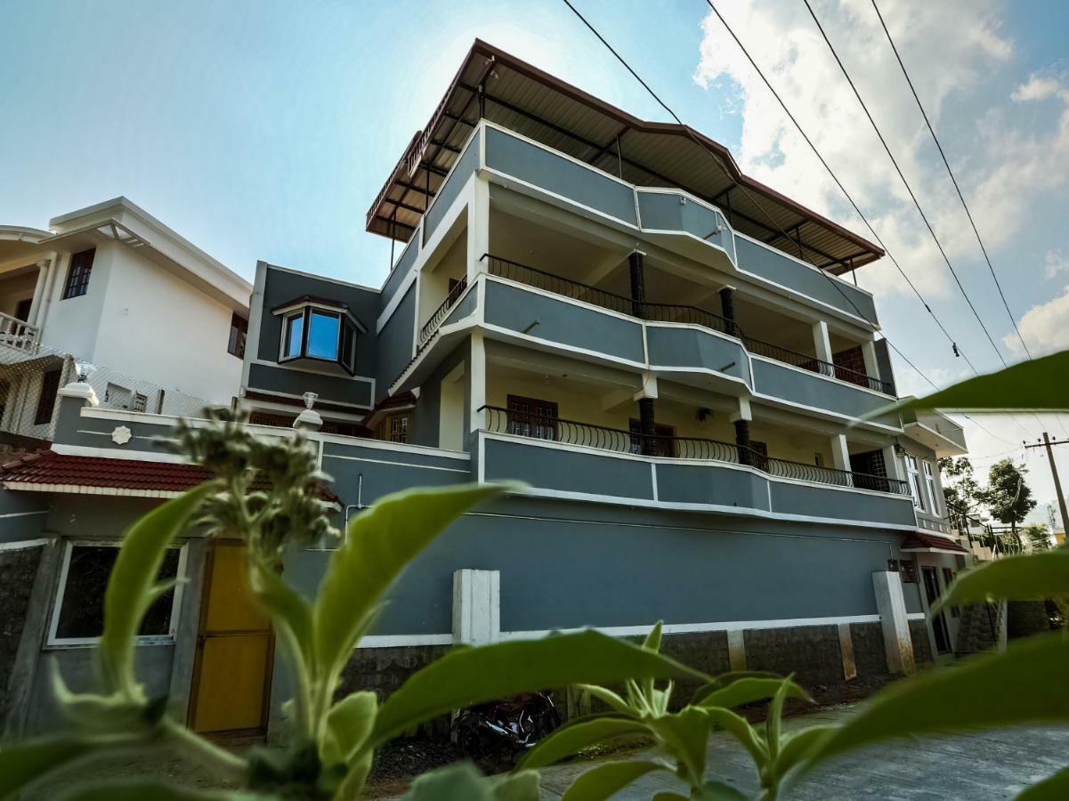 Oyo 32995 Serenest Bed and Breakfast Kotagiri Buitenkant foto